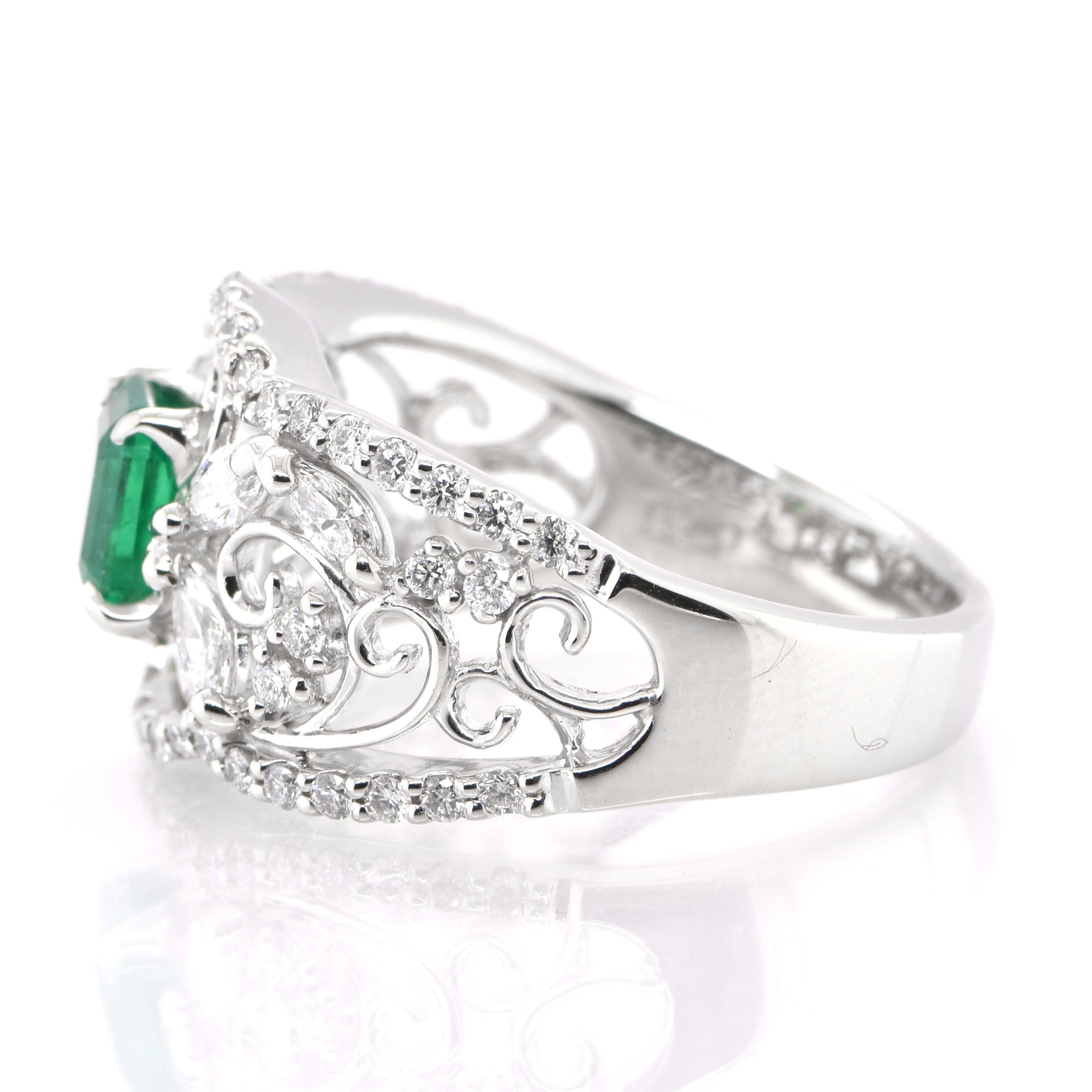 Emerald Cut 0.86 Carat Natural Vivid Green Emerald and Diamond Ring Set in Platinum