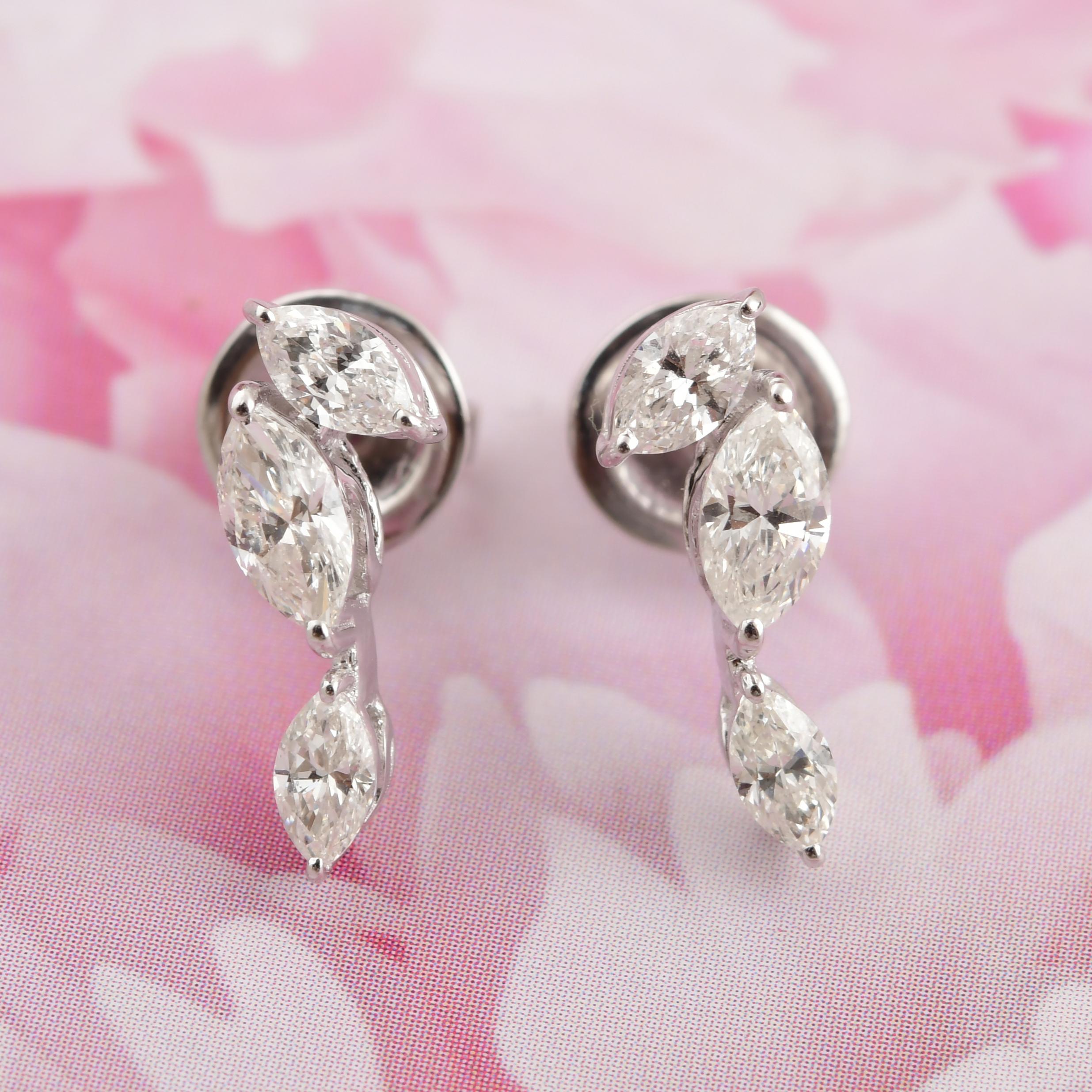 0.86 Carat SI Clarity HI Color Marquise Diamond Earrings 18 Karat White Gold en vente 1