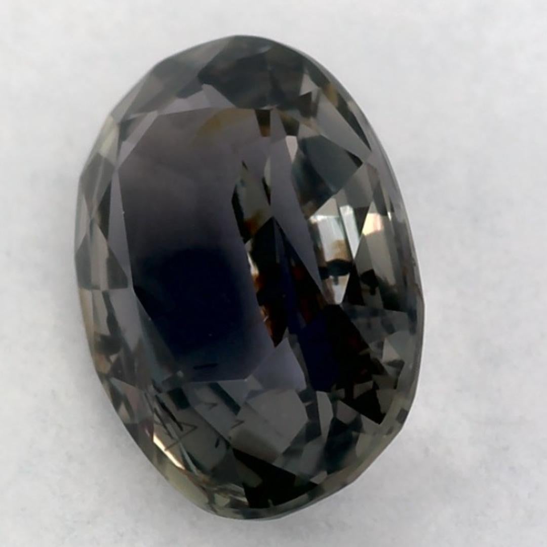 Donna 0.86 carati di zaffiro verde ovale sfuso in vendita