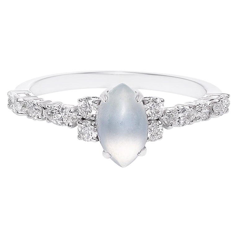 Anillo de Diamantes y Perla Concha de 0,86 ct en Oro Blanco