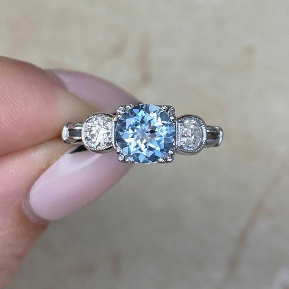 0.86ct Round Cut Aquamarine Engagement Ring, Platinum For Sale 5