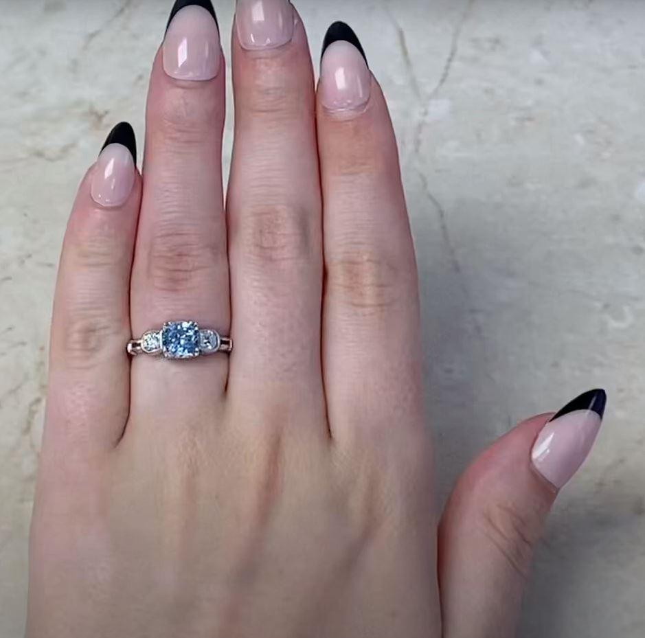 0.86ct Round Cut Aquamarine Engagement Ring, Platinum For Sale 4