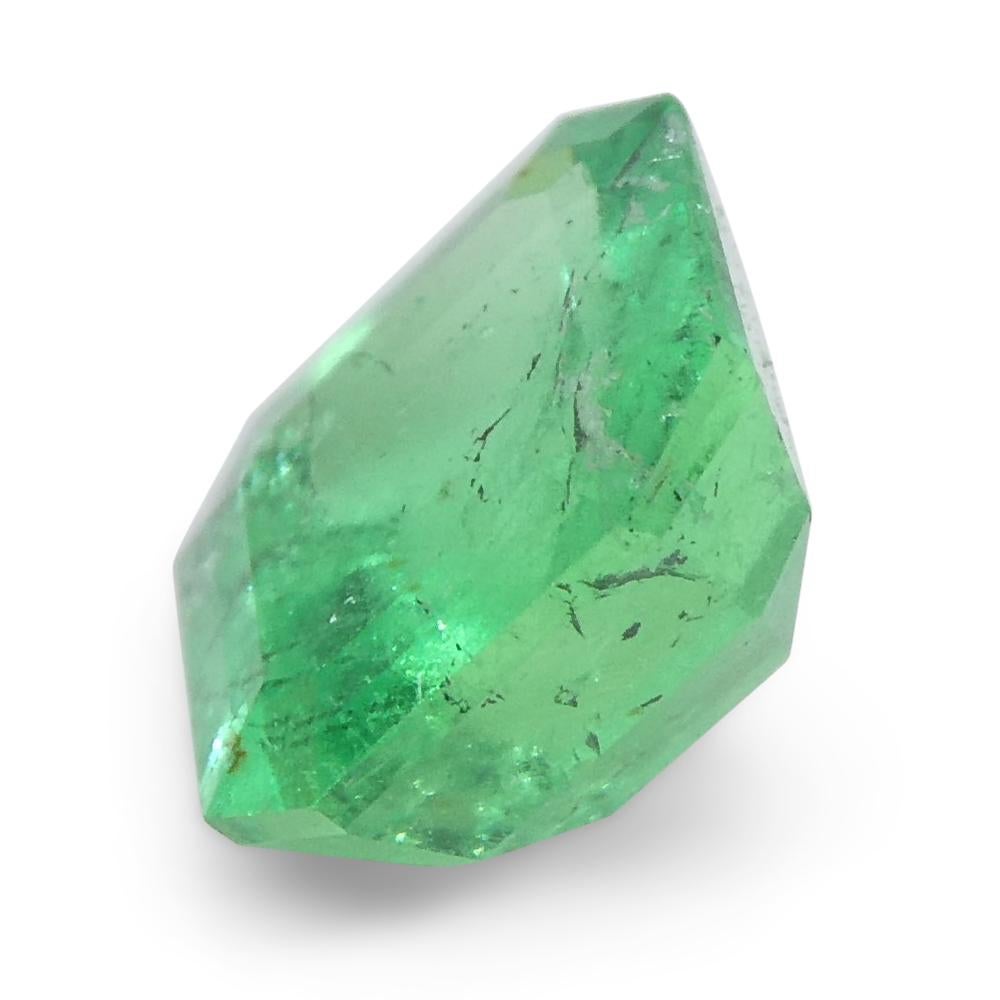 Brilliant Cut 0.86ct Square Green Emerald from Colombia For Sale