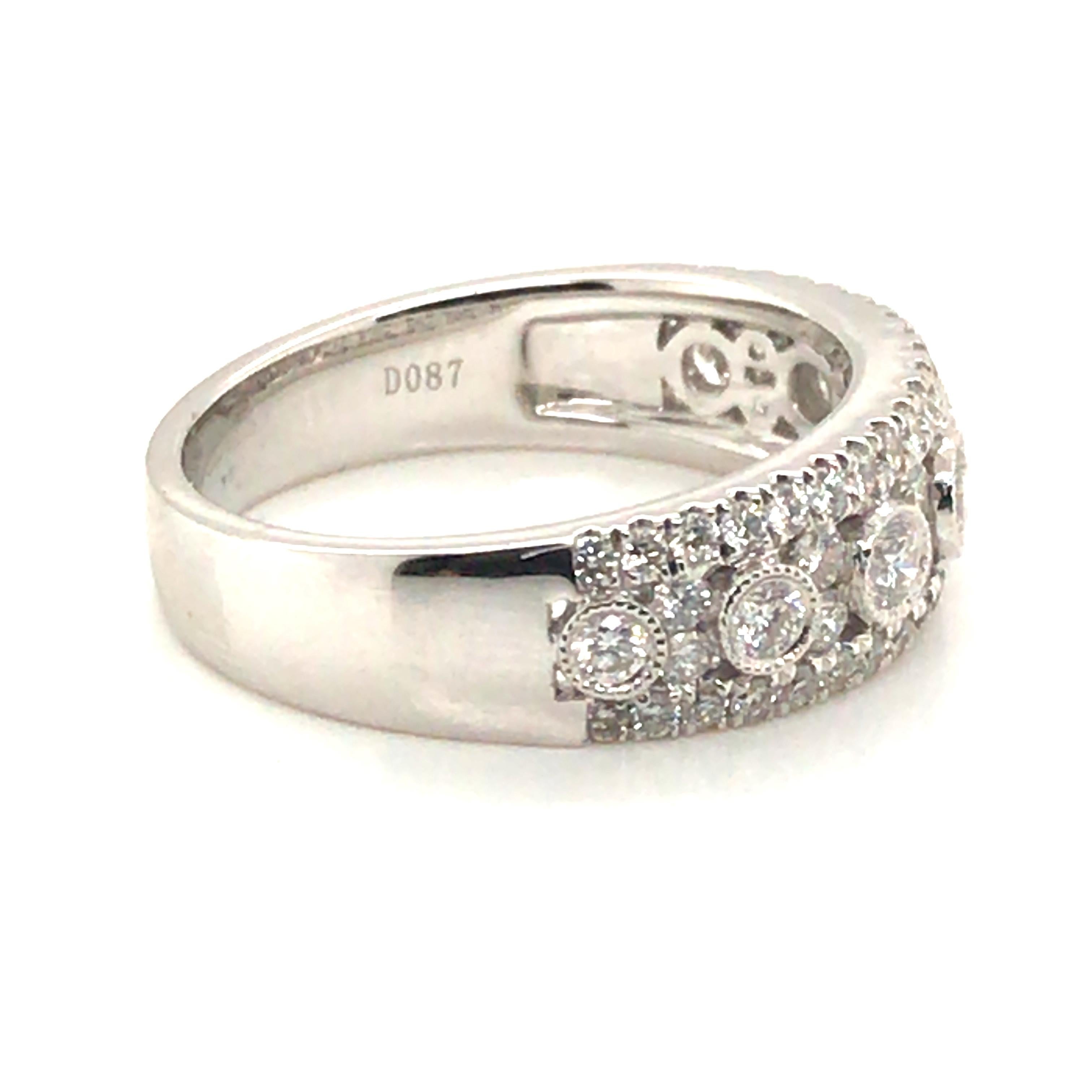 0.87 Carat Fashion Diamond Band Ring with 14 Karat White Gold In New Condition For Sale In New York, NY