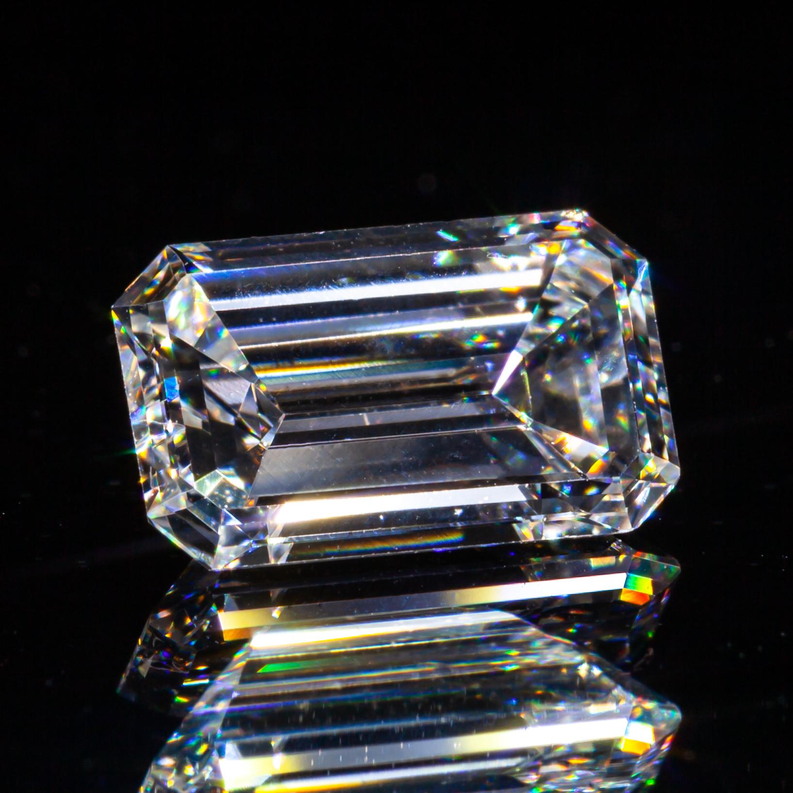 0,87 Karat Loser D / VS1 Smaragdschliff Diamant GIA zertifiziert im Zustand „Hervorragend“ im Angebot in Sherman Oaks, CA