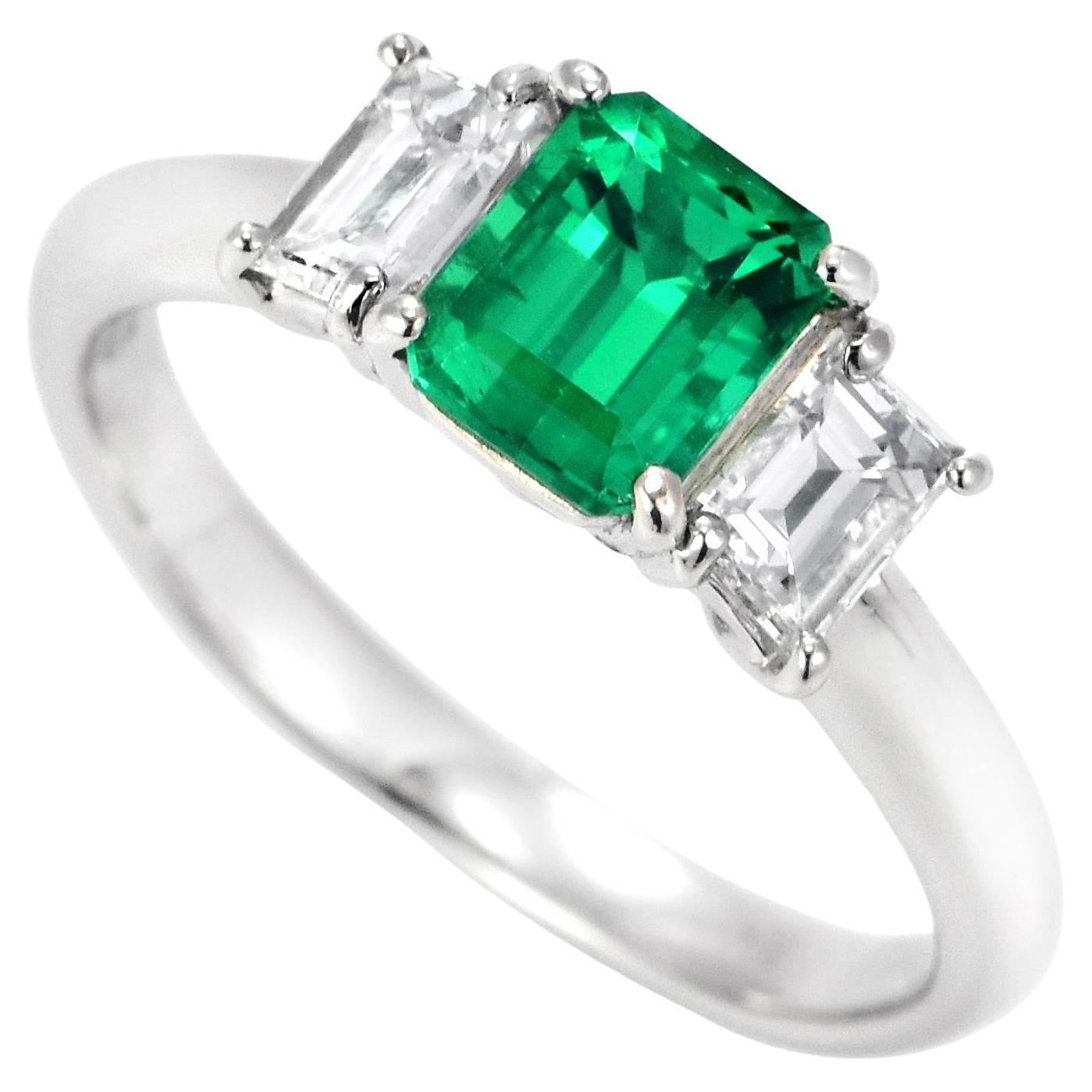 0.87 Carat Natural Vivid Green Colombian Emerald & Diamond Ring Made in Platinum