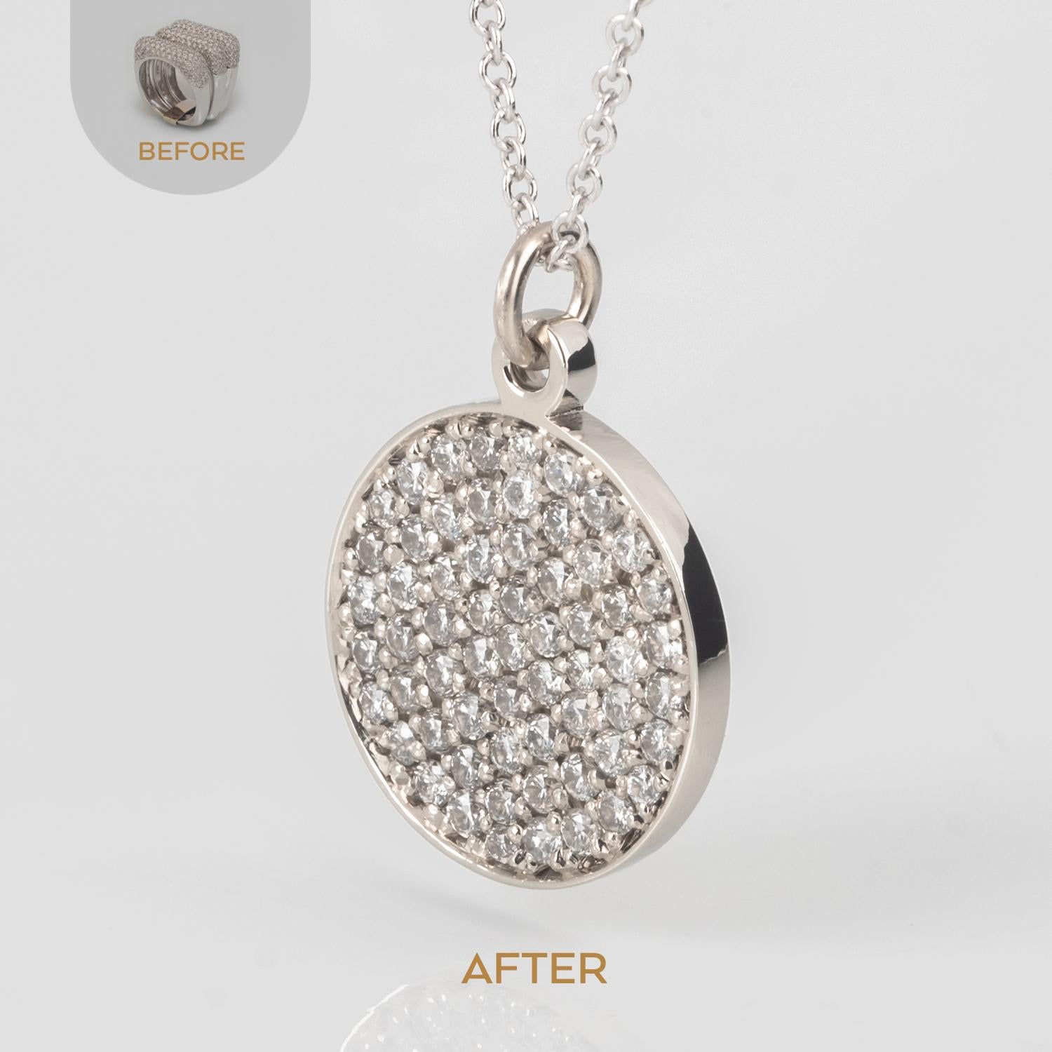 Contemporain Pendentif disque pavé en or blanc de 0,87 carat de diamants naturels récupérés en vente