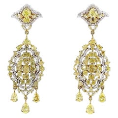 0.87 Carat Round Brilliant Cut White Diamond Yellow Diamond Gold Earrings