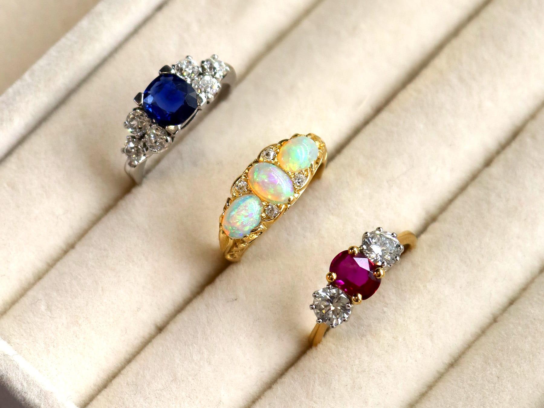 Cushion Cut 0.87 Carat Ruby and 0.94 Carat Diamond 18k Yellow Gold Trilogy Ring (2019) For Sale