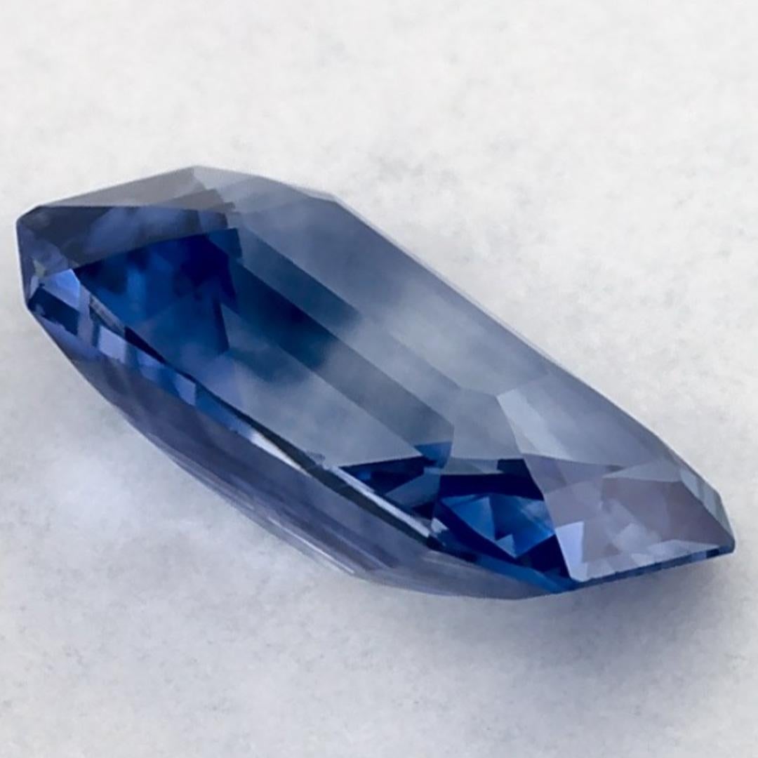 0.87 Karat Blauer Saphir Oktagon Loser Edelstein im Angebot 1