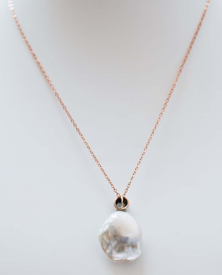 Donna Collana con diamanti taglio vecchio da 0,87 carati, perle barocche, oro rosa e argento. in vendita