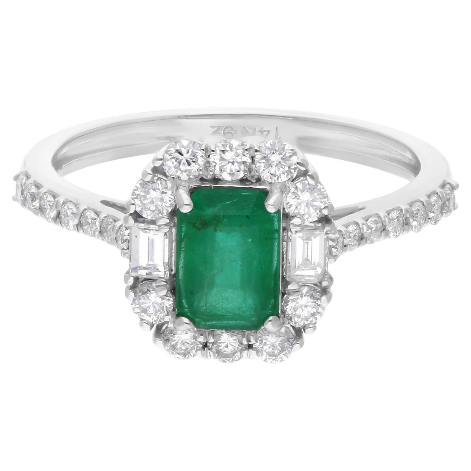 0,87 Ct. Zambianischer Smaragd-Cocktailring 0,58 Karat. SI/H Diamant 14 Karat Weißgold