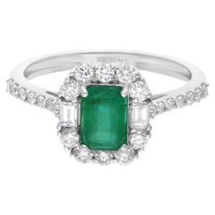 0,87 Ct. Zambianischer Smaragd-Cocktailring 0,58 Karat. SI/H Diamant 14 Karat Weißgold