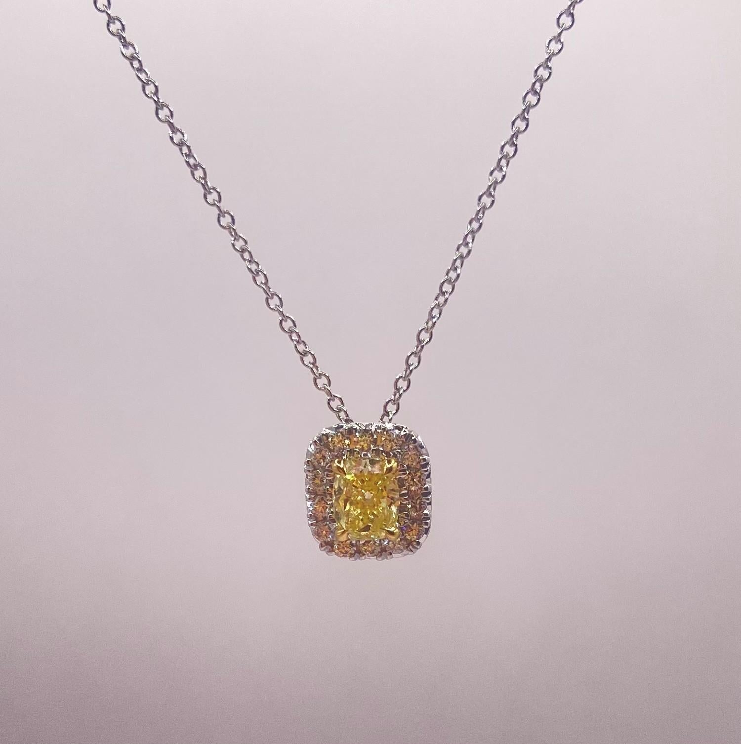 Metal: 18KT Two Tone
Total Carat Weight: 0.87ctw
Chain Length: 16