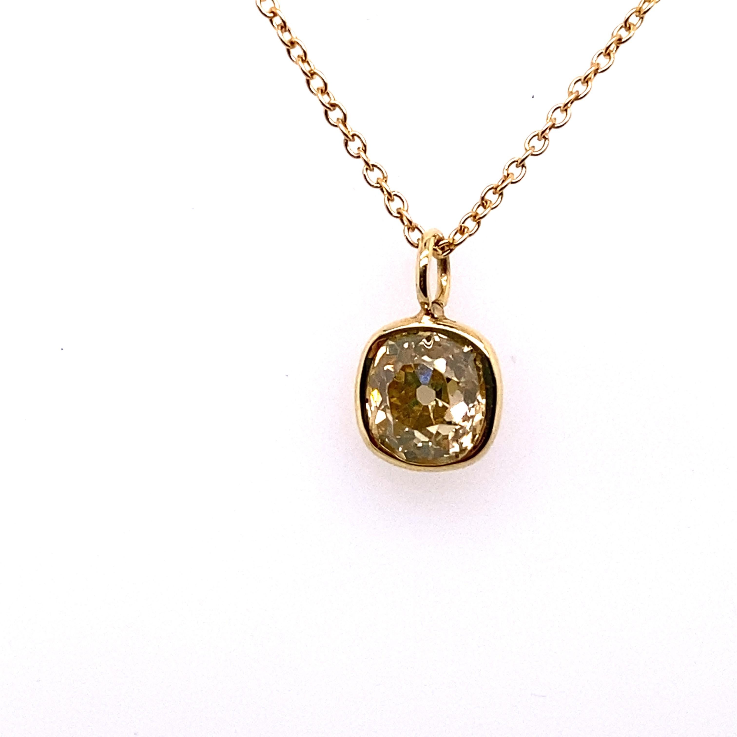 Women's 0.87ct Natural Yellow/Brown Victorian Cut Diamond Pendant in 18ct Yellow Gold For Sale