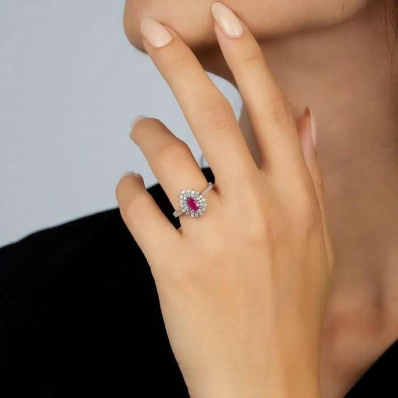 Round Cut 0.87ct Ruby And Diamond Flower Ring For Sale
