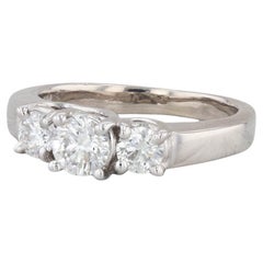 Bague de fiançailles à 3 pierres et diamants 0,87 ctw en or blanc 14 carats, taille 6,5