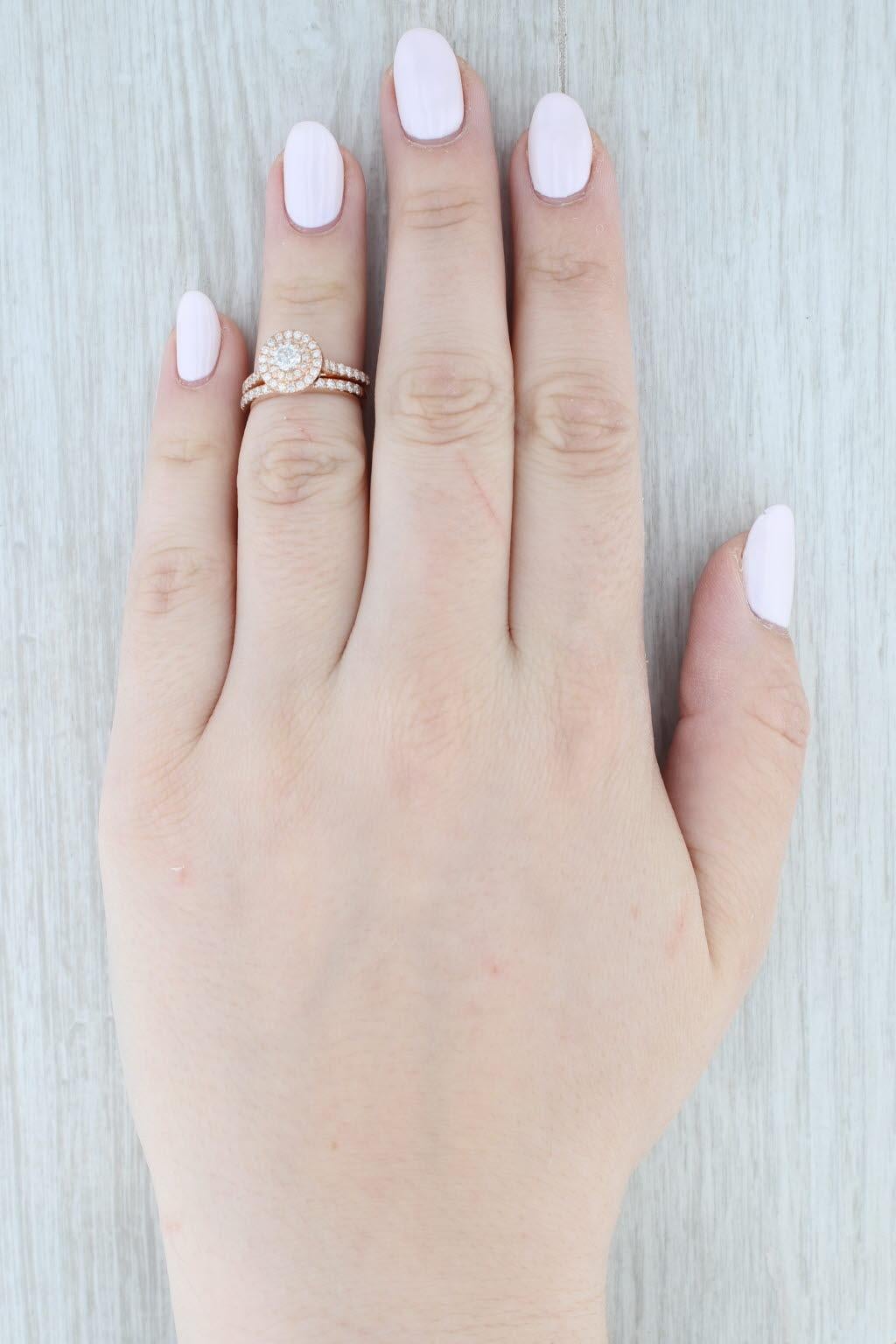 Anello di fidanzamento aureolato con diamanti rotondi da 0,87 ct. in vendita 3