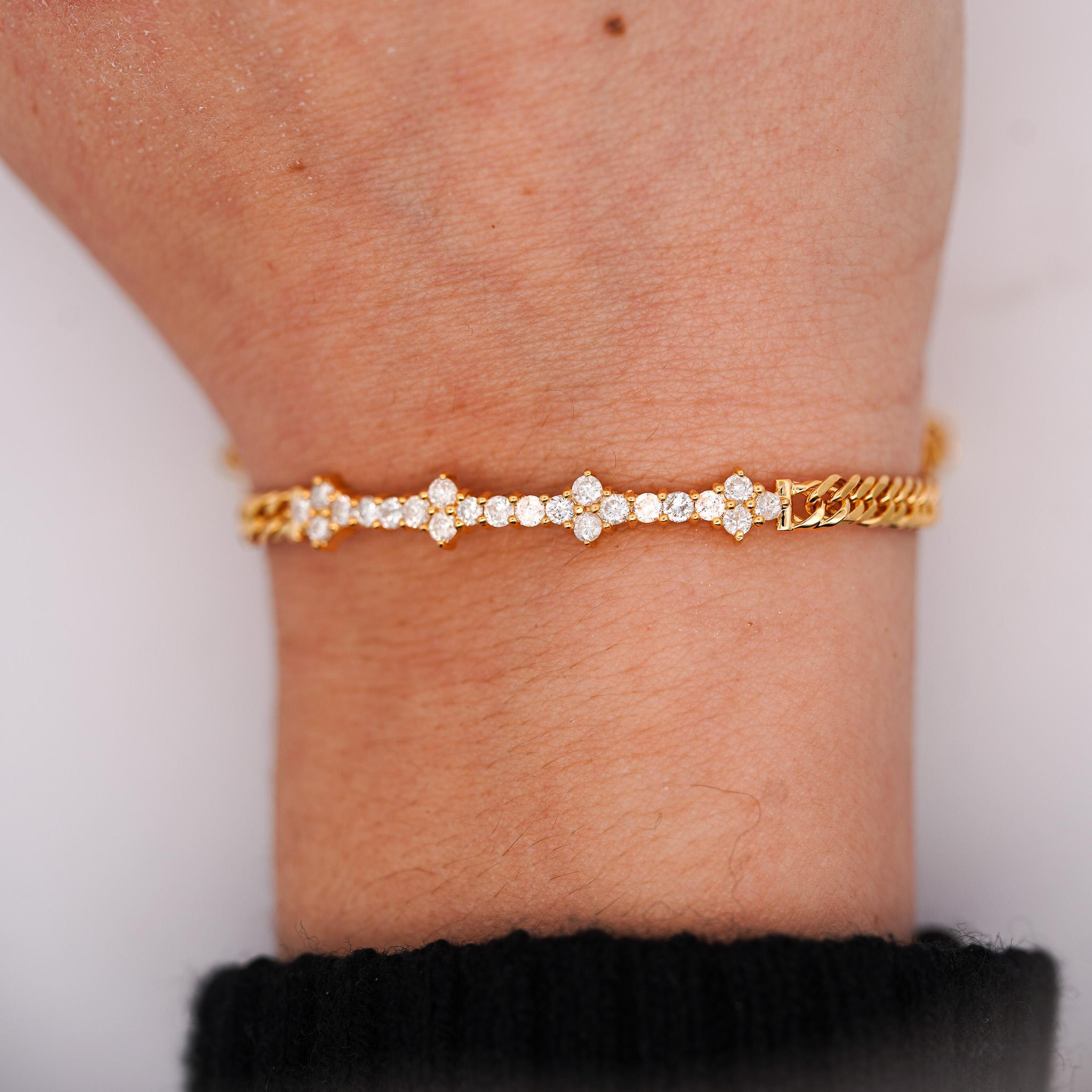 Diamante de 0,88 quilates en oro de 18 quilates Pulsera floral de cadena de cuerda trenzada en venta 4