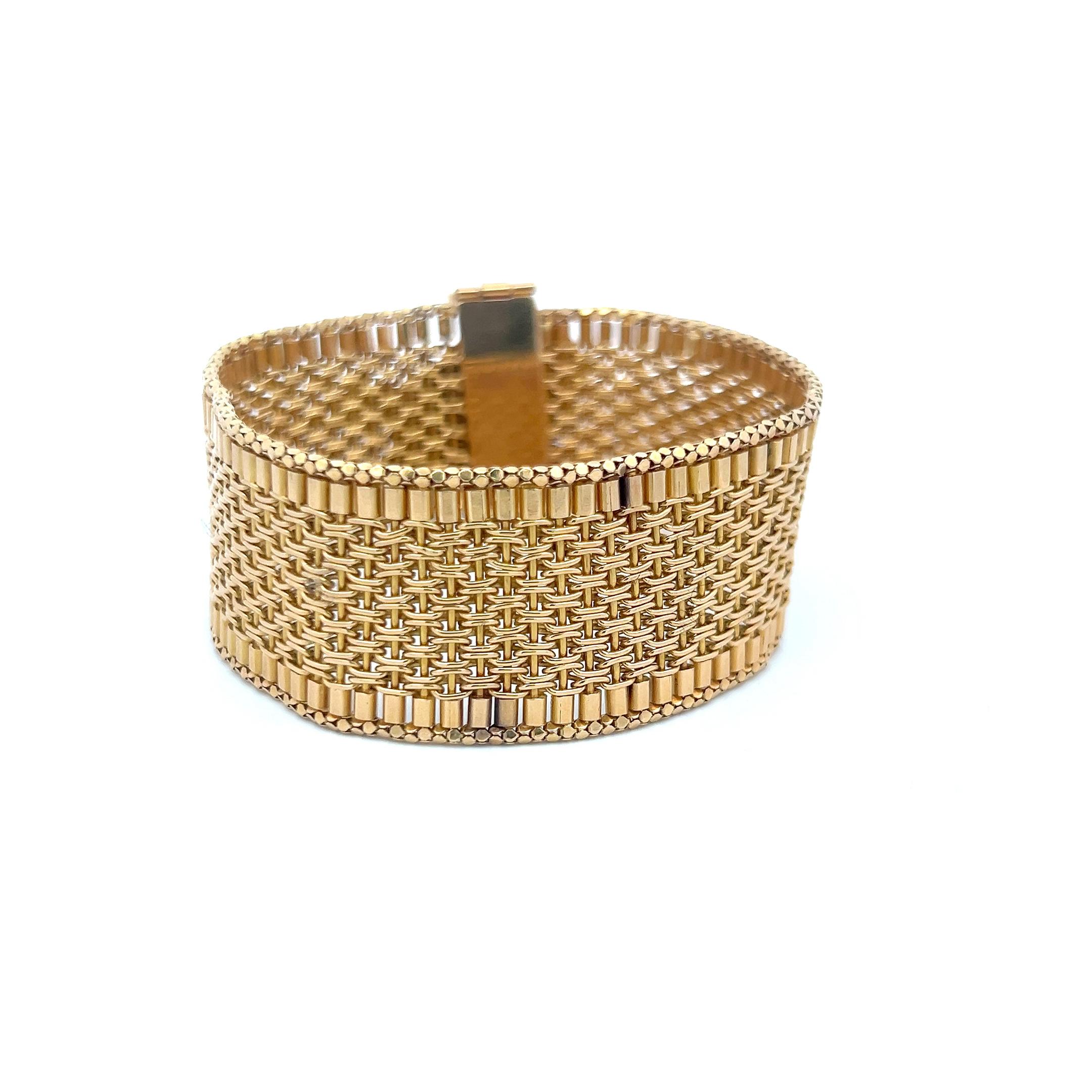 Rétro 0.88 Carat Round Brilliant I VS Diamond Bracelet Retro en or jaune 18 carats en vente