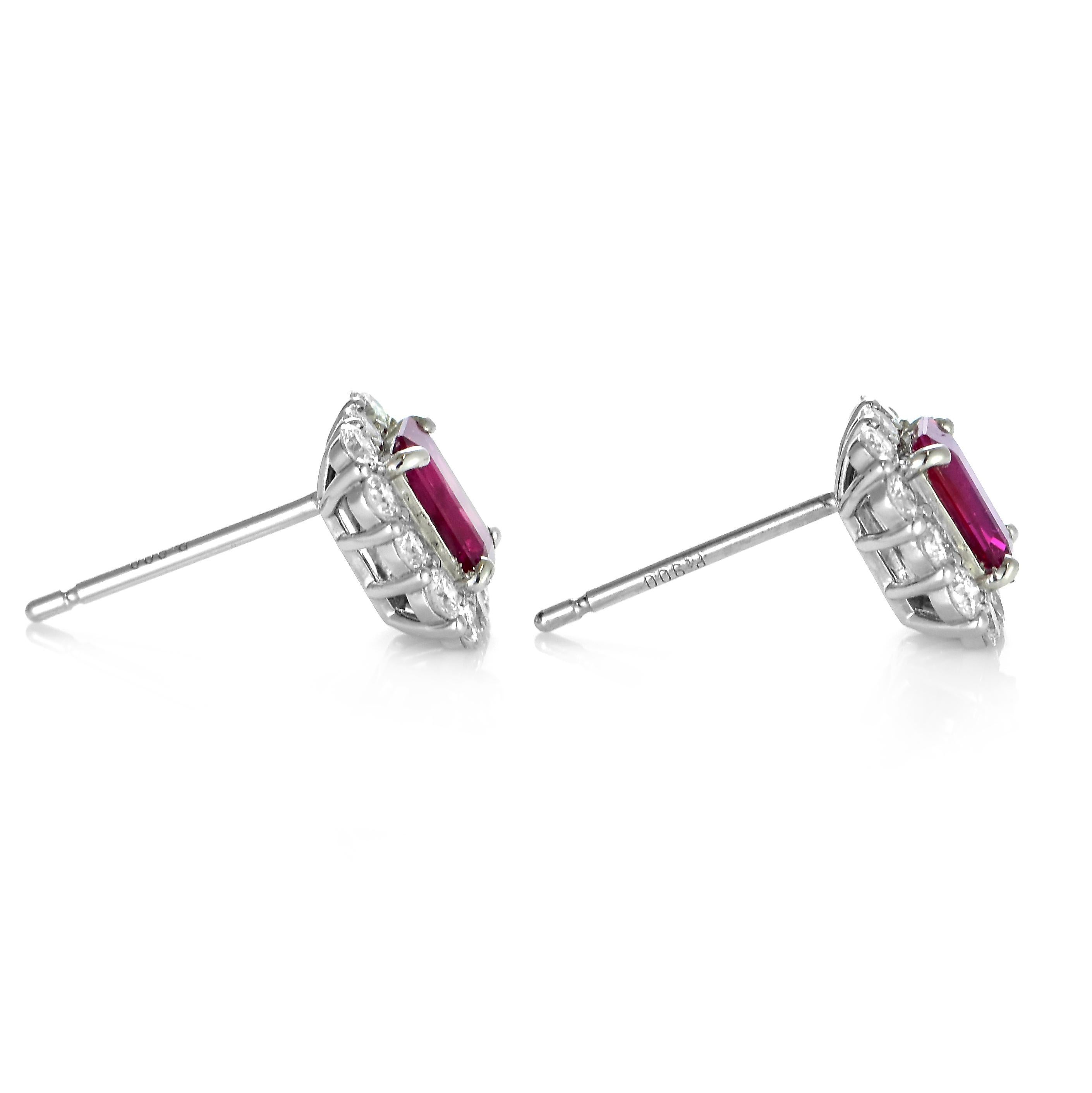 0.88 Carats Natural Untreated Rubies and Diamonds Earrings Made in Platinum For Sale 4