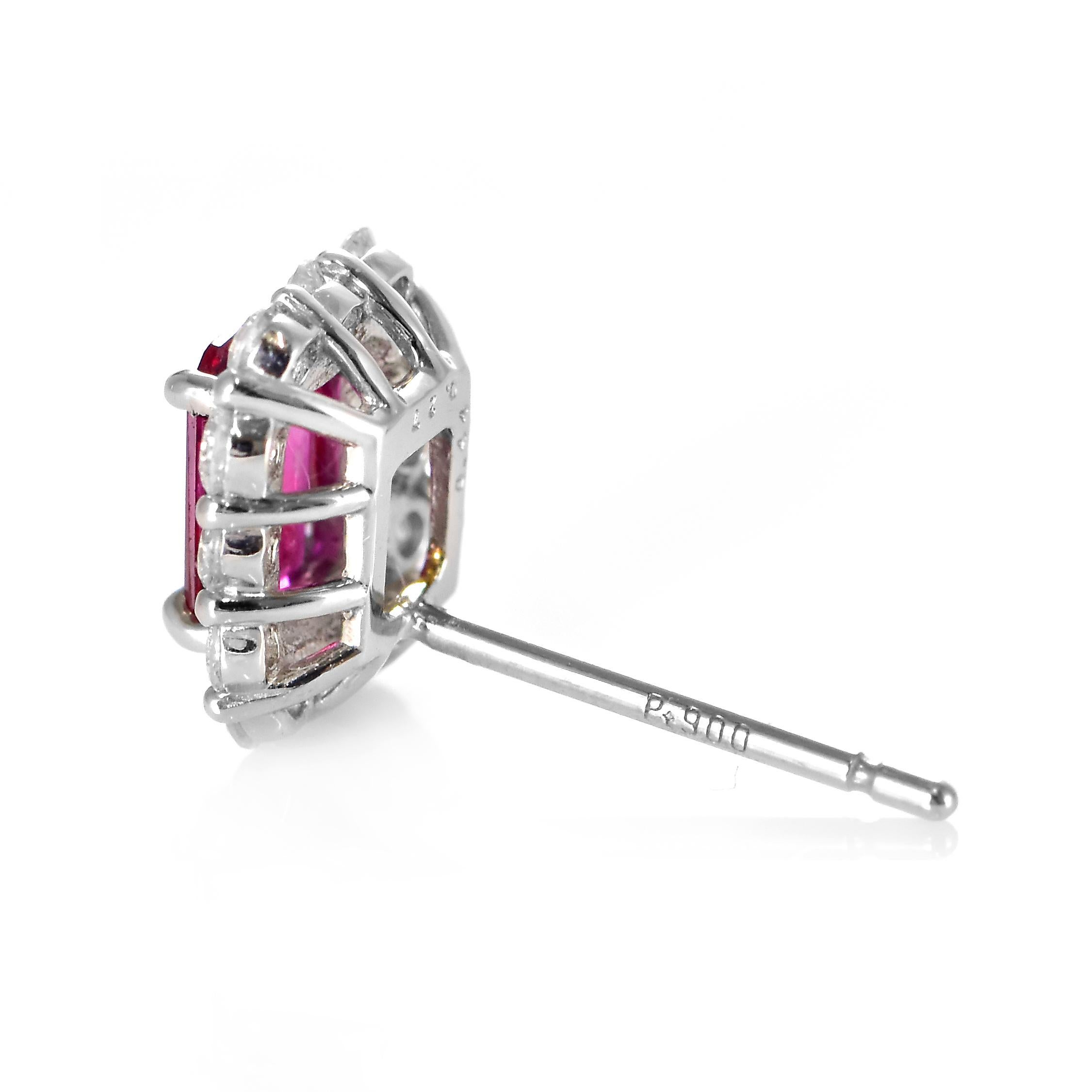 0.88 Carats Natural Untreated Rubies and Diamonds Earrings Made in Platinum For Sale 1