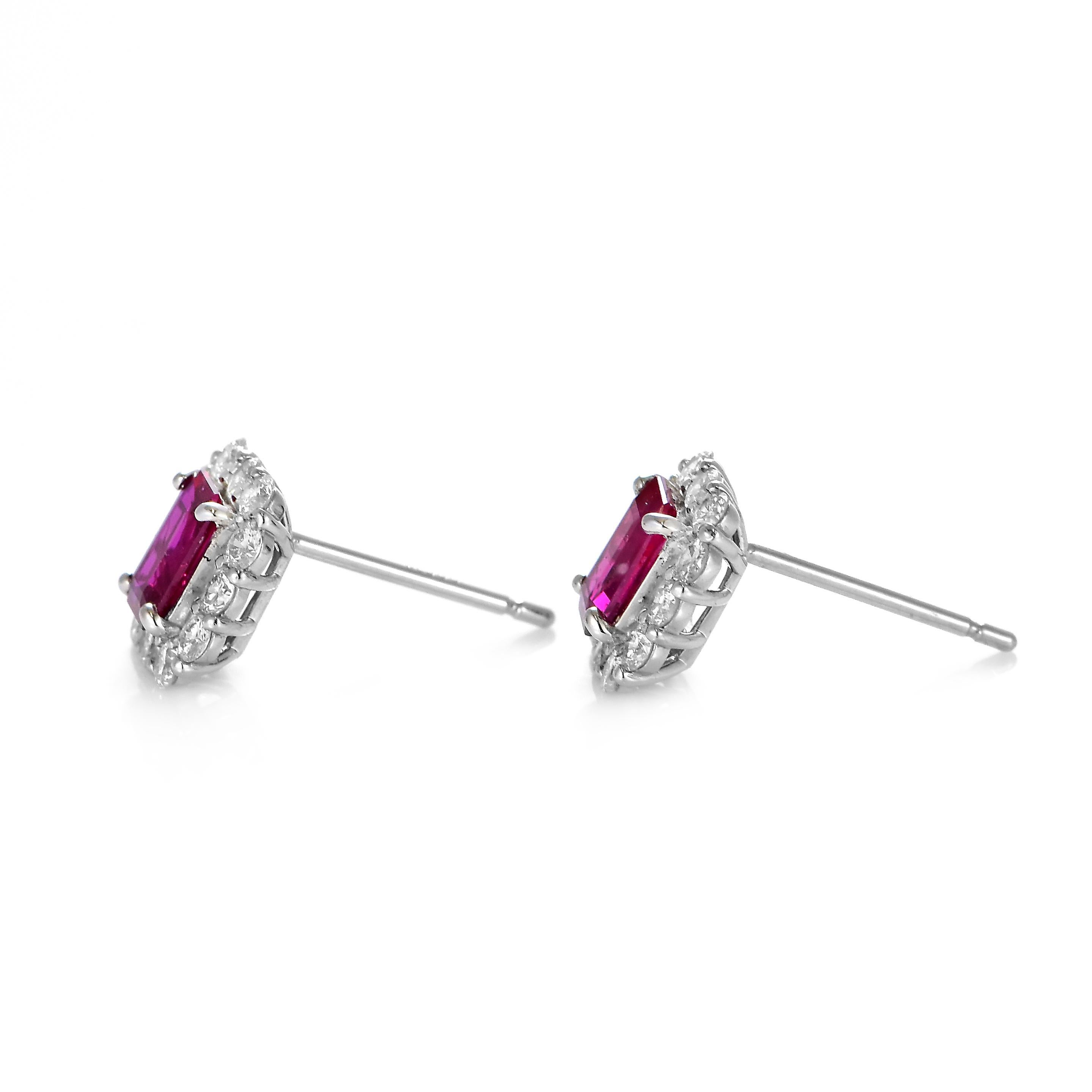 0.88 Carats Natural Untreated Rubies and Diamonds Earrings Made in Platinum For Sale 3