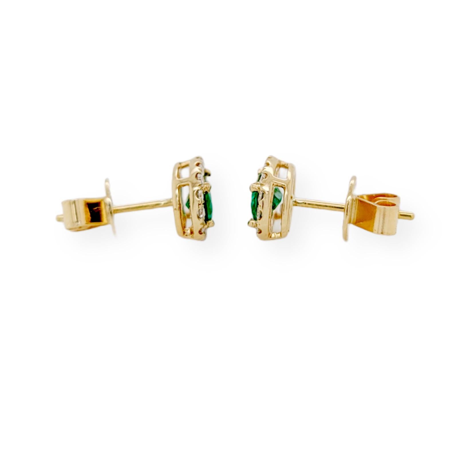 0.88 CT Colombian Emerald & 0.27 CT Diamonds in 14K Yellow Gold Stud Earrings In Excellent Condition For Sale In Los Angeles, CA