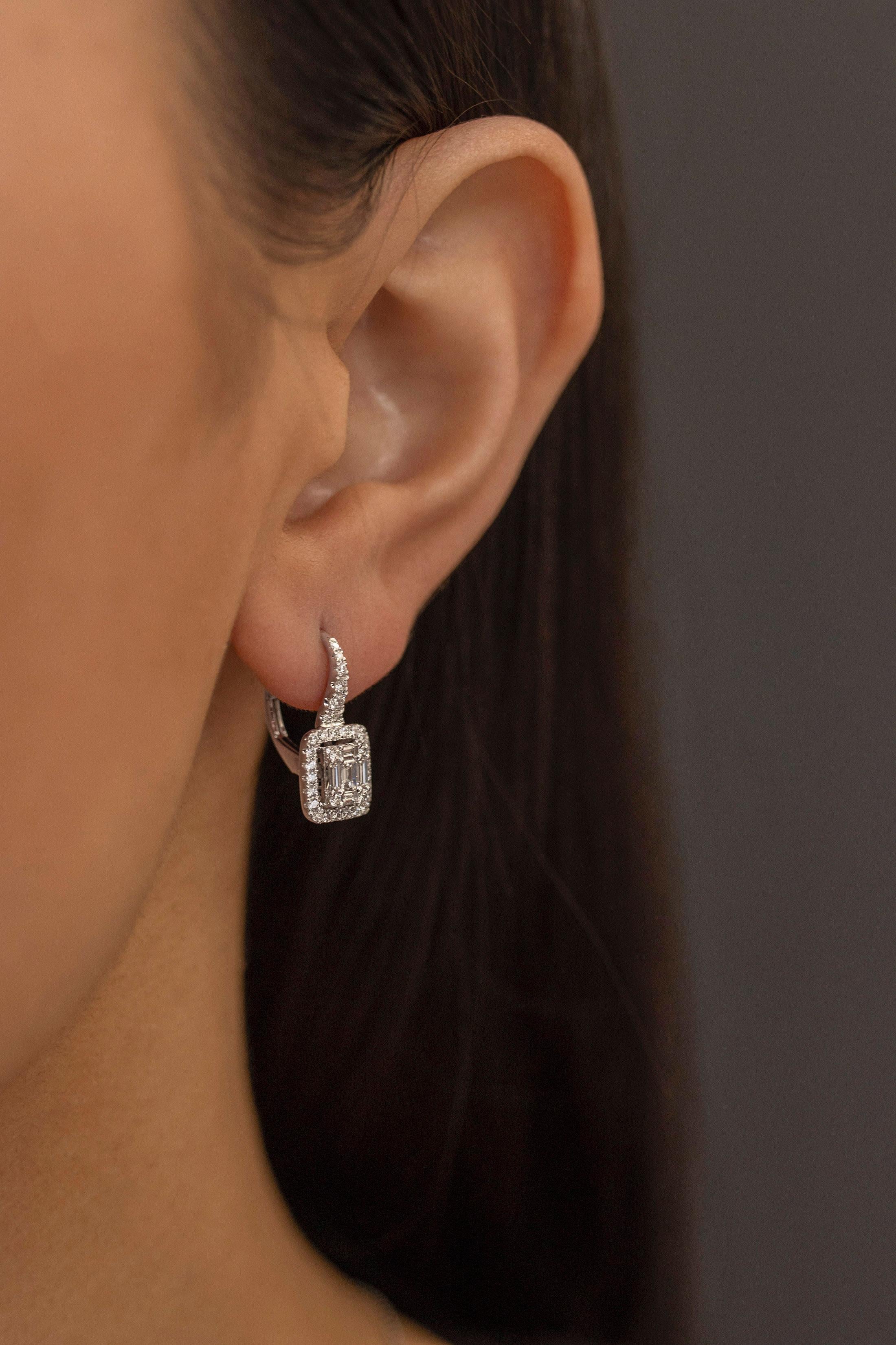 0,88 Karat Baguette und runde Diamanten Lever-Back Illusion Baumeln Ohrringe (Zeitgenössisch) im Angebot
