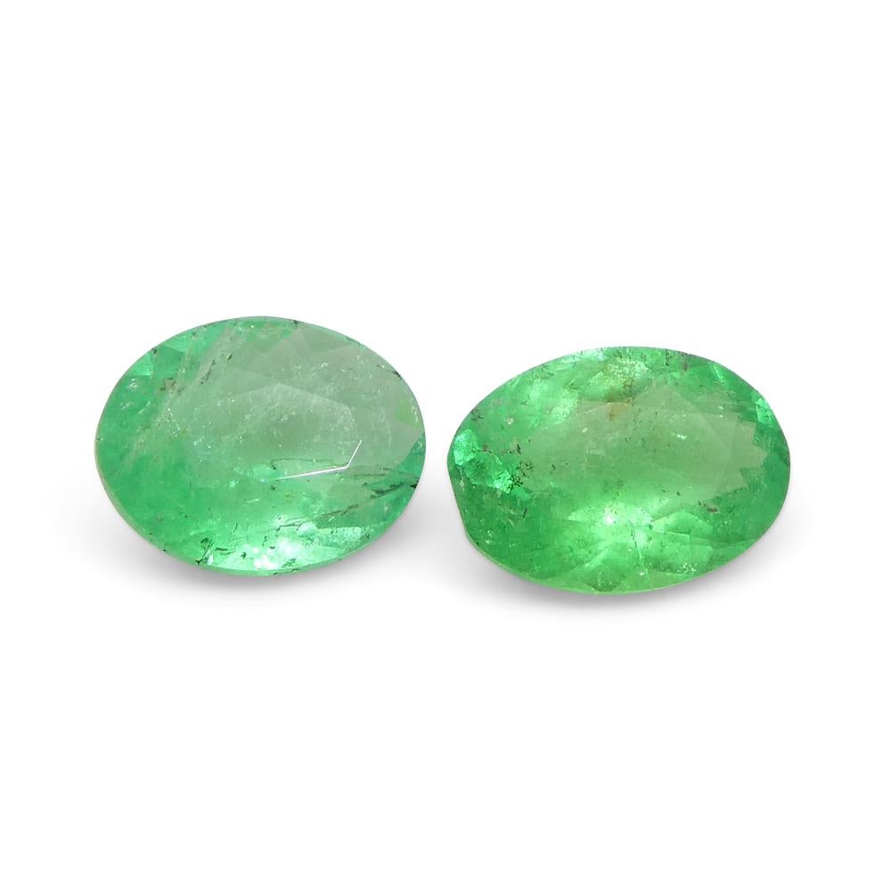 0.88ct Pair Oval Green Emerald from Colombia For Sale 5