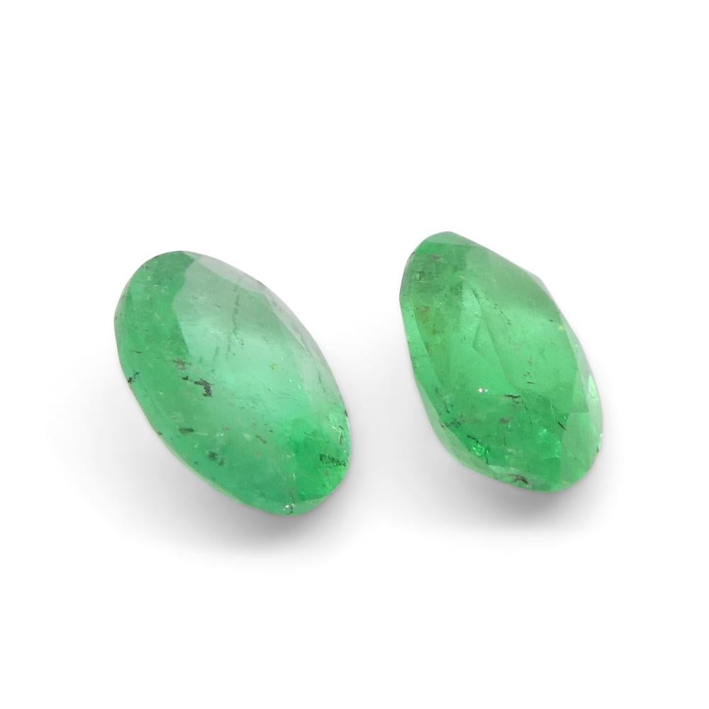 0.88ct Pair Oval Green Emerald from Colombia For Sale 6