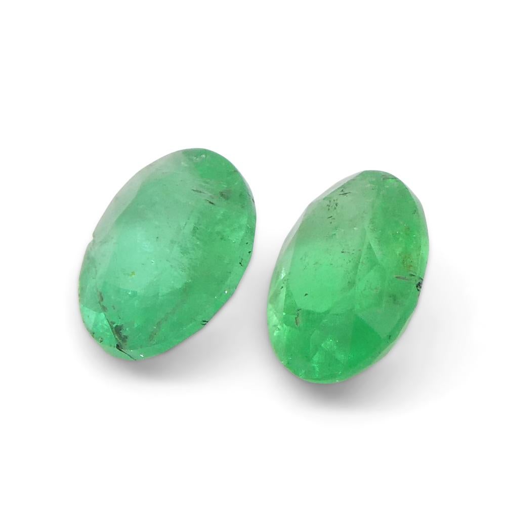 0.88ct Pair Oval Green Emerald from Colombia For Sale 8