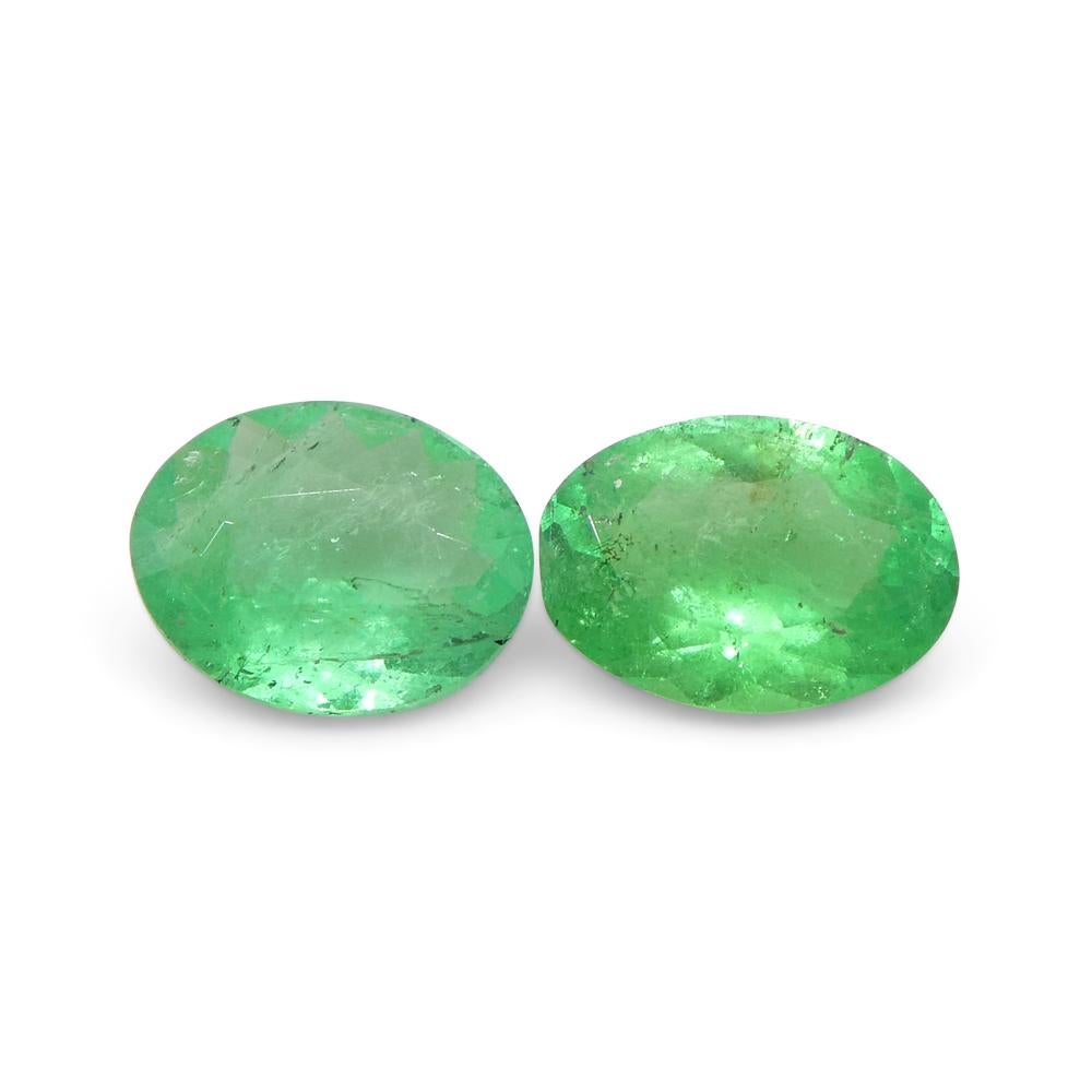 0.88ct Pair Oval Green Emerald from Colombia For Sale 4