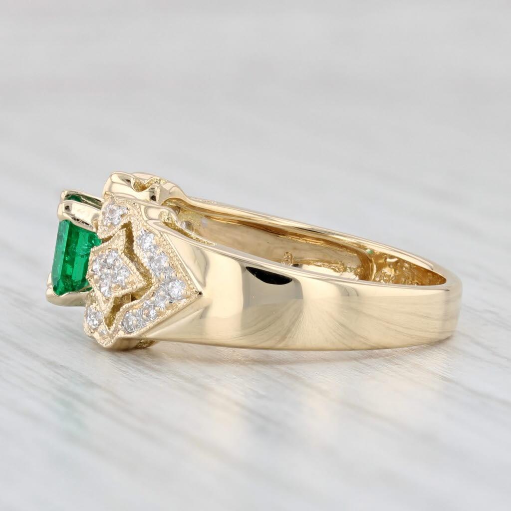 Women's 0.88ctw Emerald Diamond Ring 18k Yellow Gold Size 7.75 For Sale