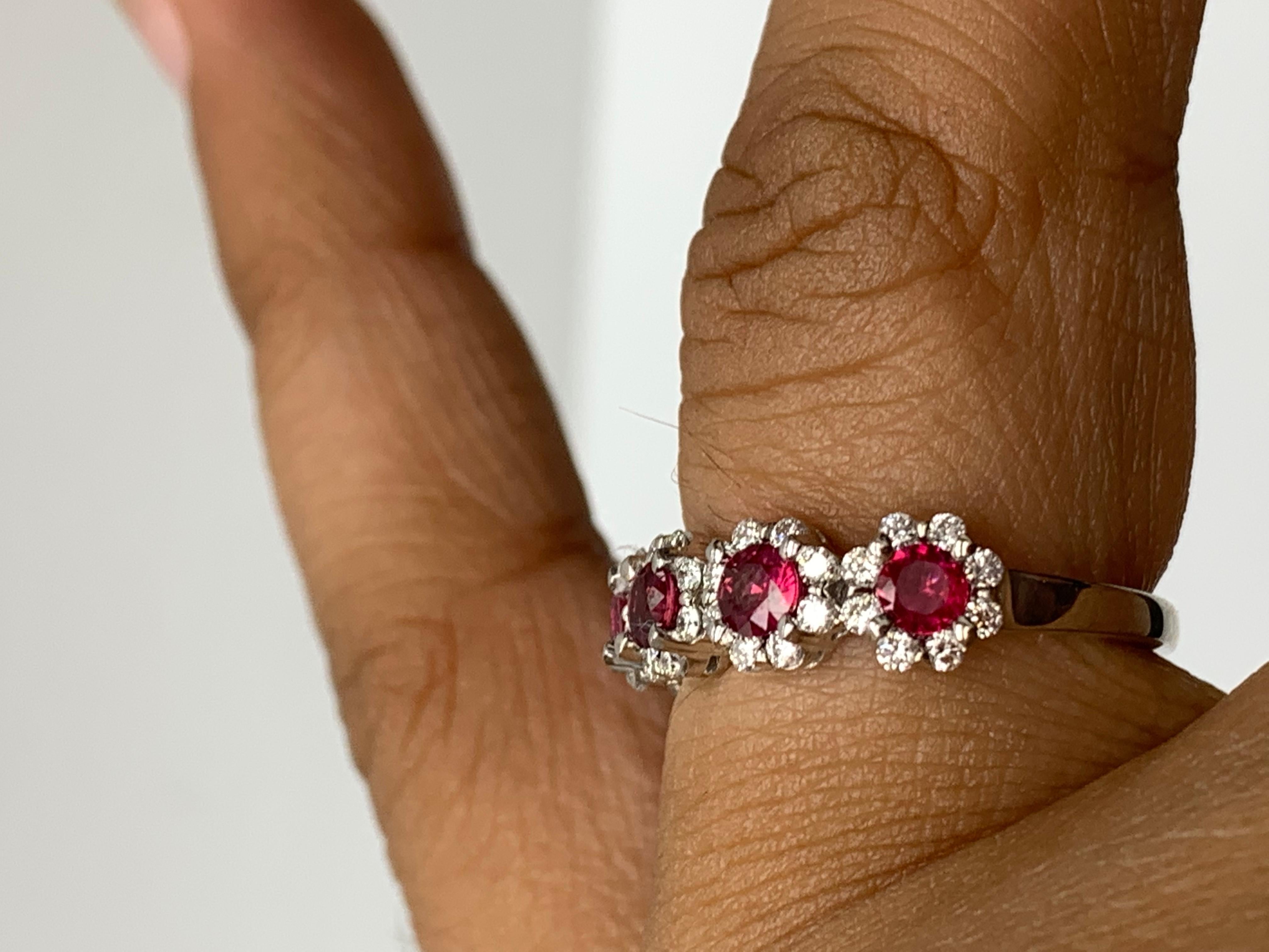 0,89 Karat Brillantschliff Blume Rubin und Diamant Ring in 18k Weißgold im Angebot 4