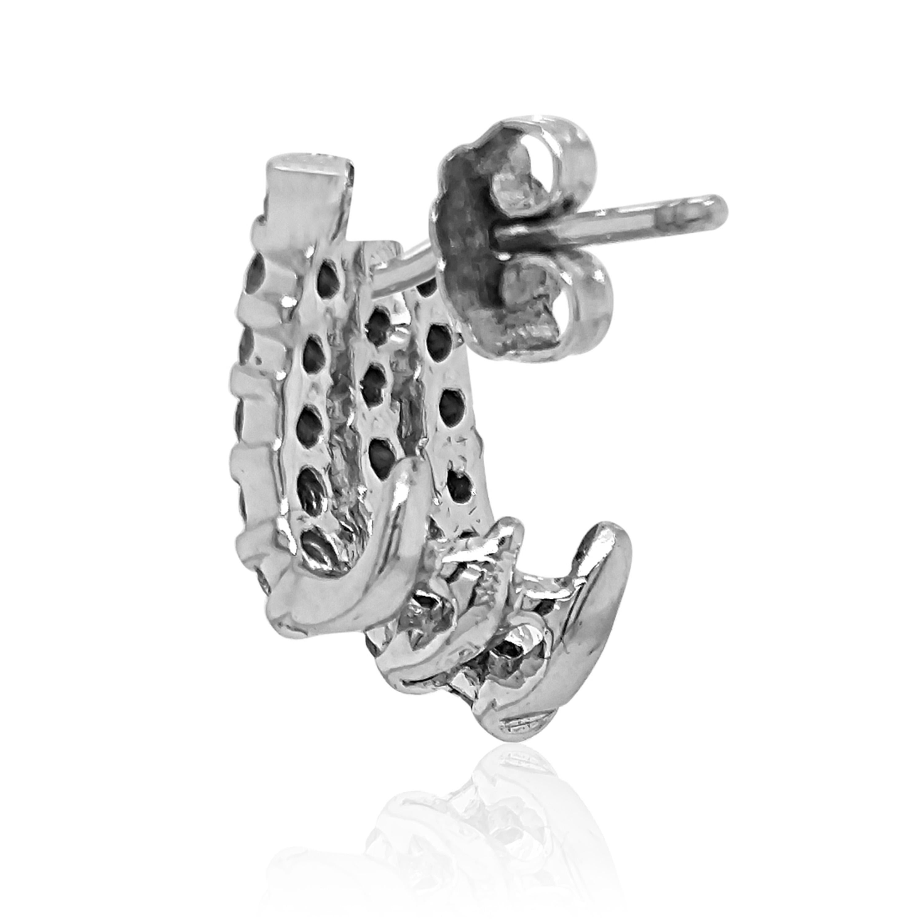 Round Cut 0.89 Carat Diamond White Gold Earrings For Sale