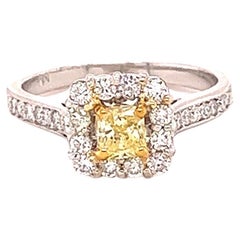 Bague de fiançailles en or blanc avec diamant jaune fantaisie de 0,89 carat et diamant blanc