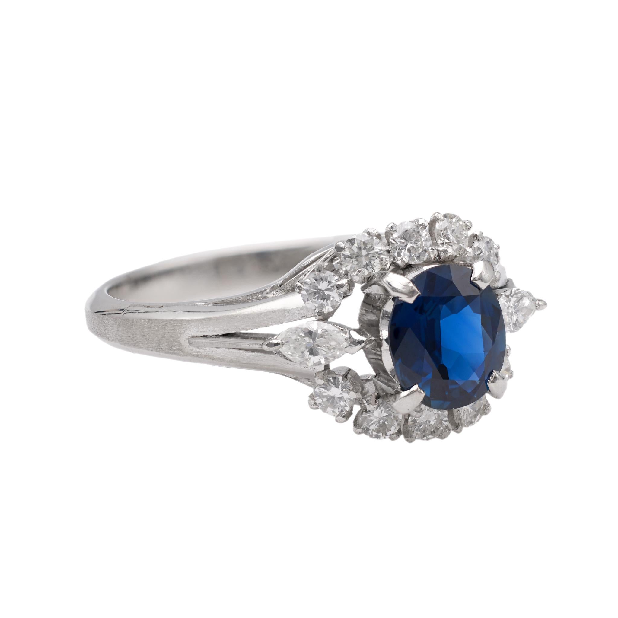 Women's or Men's 0.89 Carat Sapphire Diamond Platinum Ring For Sale