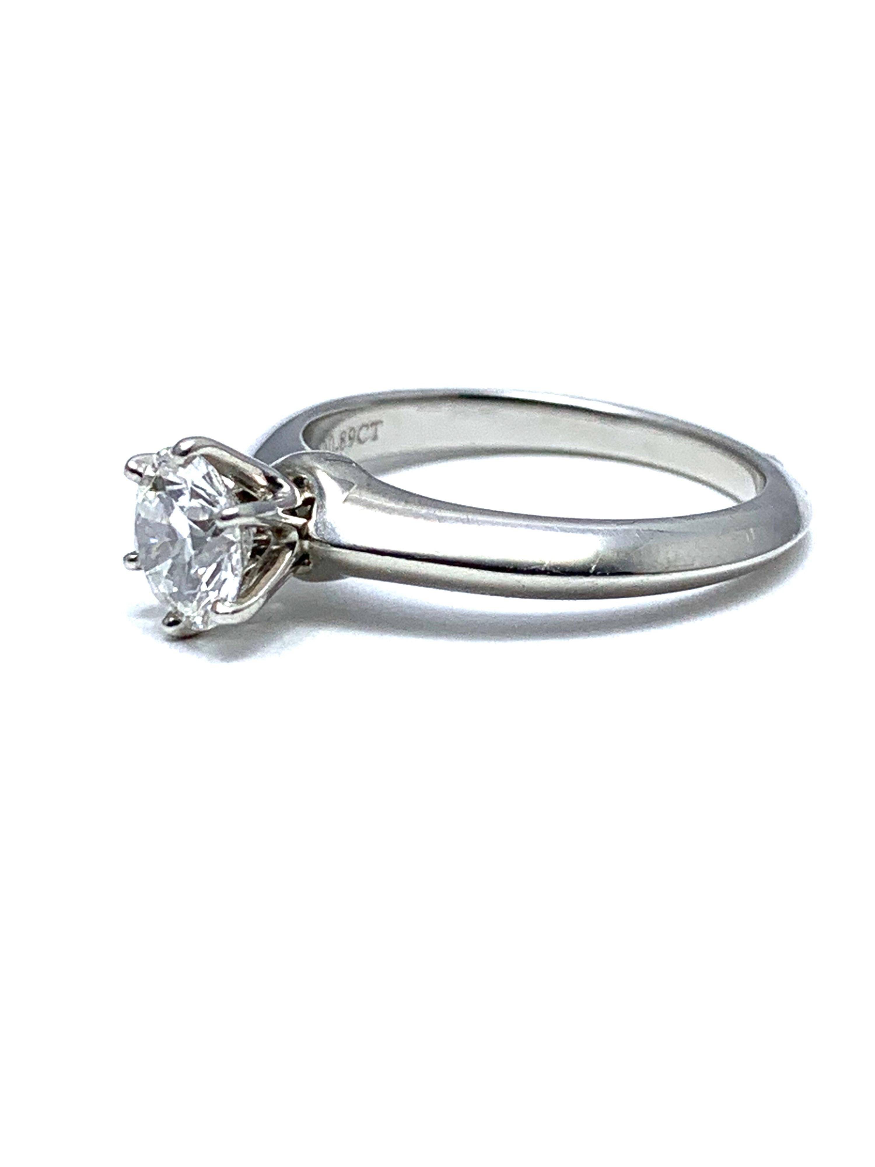 0,89 carat Tiffany & Co.  Bague solitaire en platine avec diamant rond et brillant en vente 1