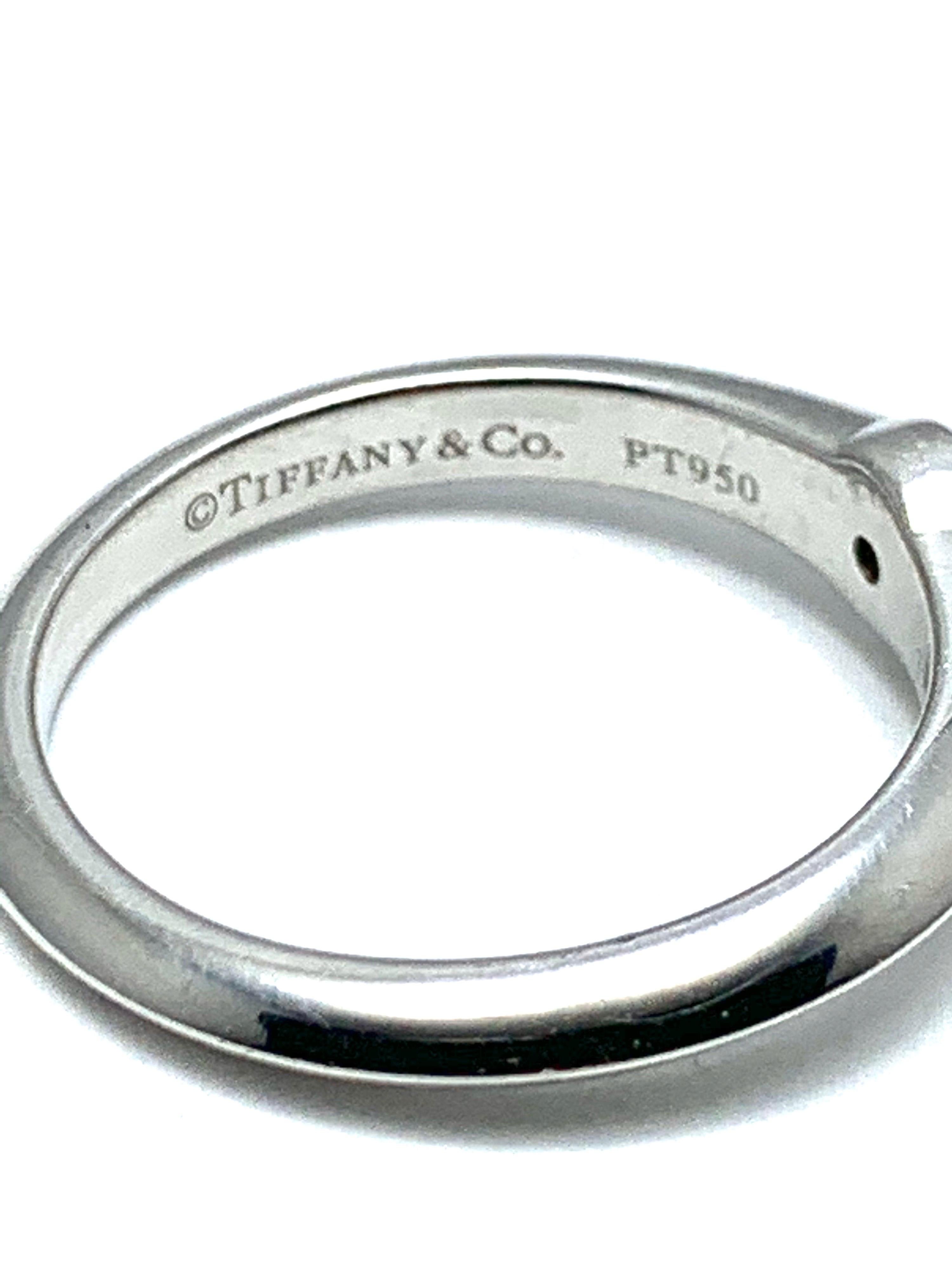 Women's 0.89 Carat Tiffany & Co.  Round Brilliant Diamond Platinum Solitaire Ring For Sale