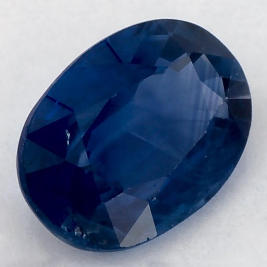 Ce saphir bleu naturel offre élégance et sophistication. Avec sa riche saturation de couleurs et sa coupe précise, il constitue la pièce maîtresse parfaite pour une bague de fiançailles ou une conception de bijoux de luxe.

Ce saphir provient du Sri