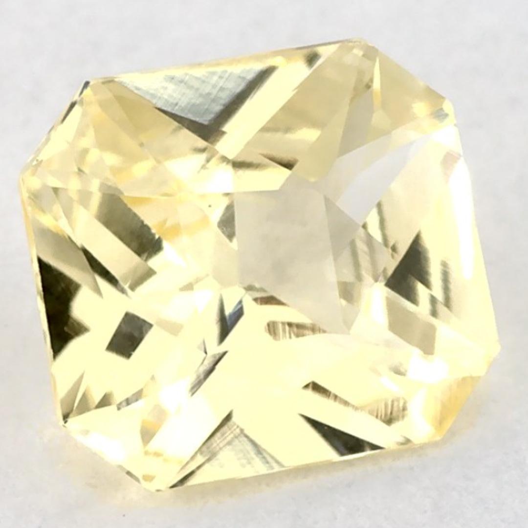 0.89 Karat Gelber Saphir Oktagon Loser Edelstein (Smaragdschliff) im Angebot
