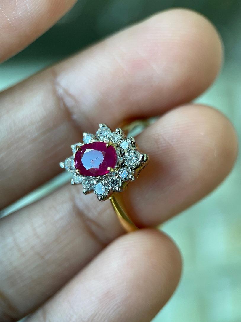0.89Ct Burma Unerhitzter Rubin Ring (Ovalschliff)