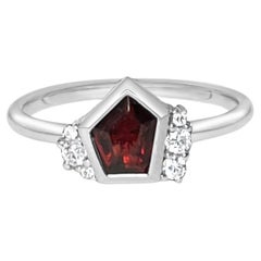 Used 0.8ct red spinel and diamonds ring