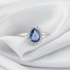 0,9 Karat Birne Blauer Saphir 0,26 Karat Diamant Ring 14 Karat Weißgold Schmuck