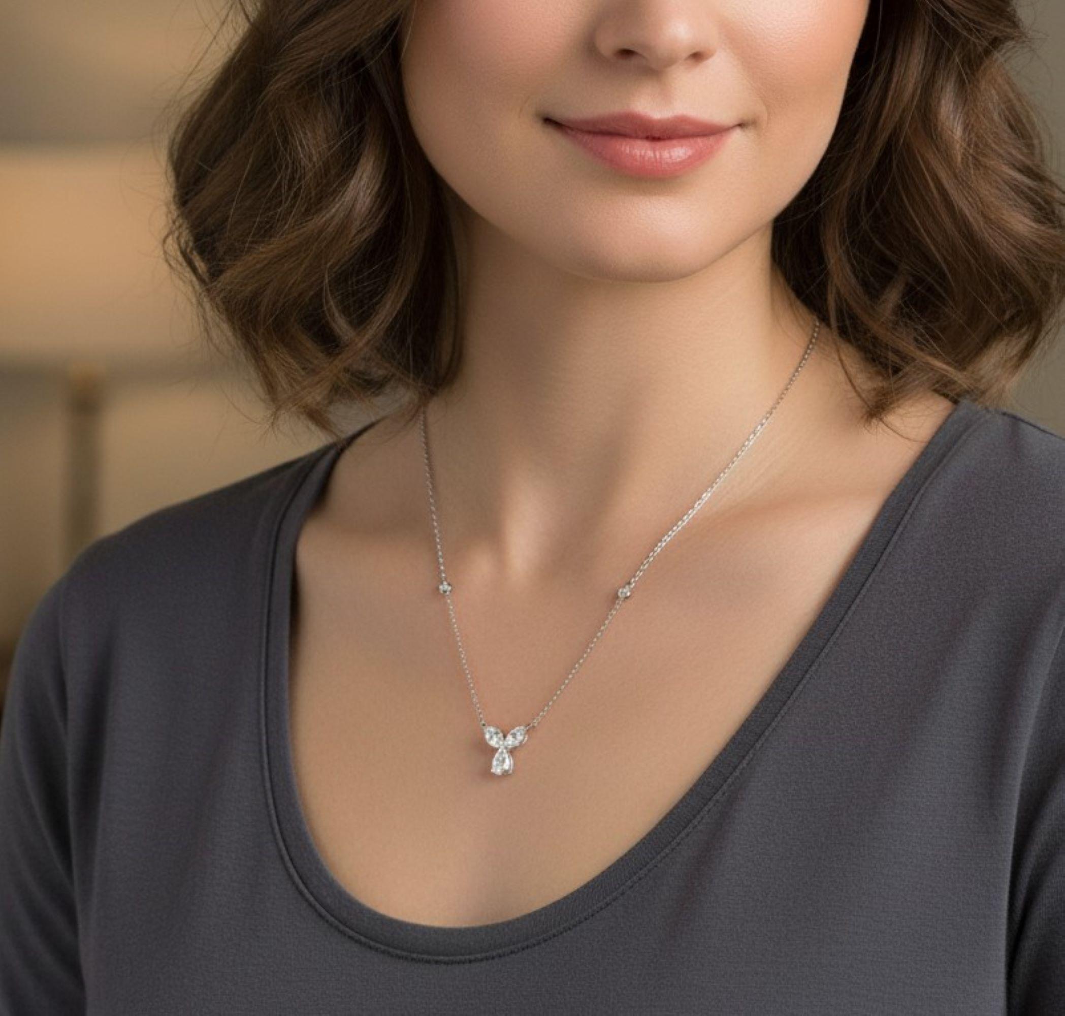 Suivez la vitrine de Spectrum Jewels pour découvrir la dernière collection et les pièces exclusives. Spectrum Jewels est fièrement classé parmi les meilleurs vendeurs sur 1stdibs avec des commentaires clients de 5 étoiles. Tous les articles