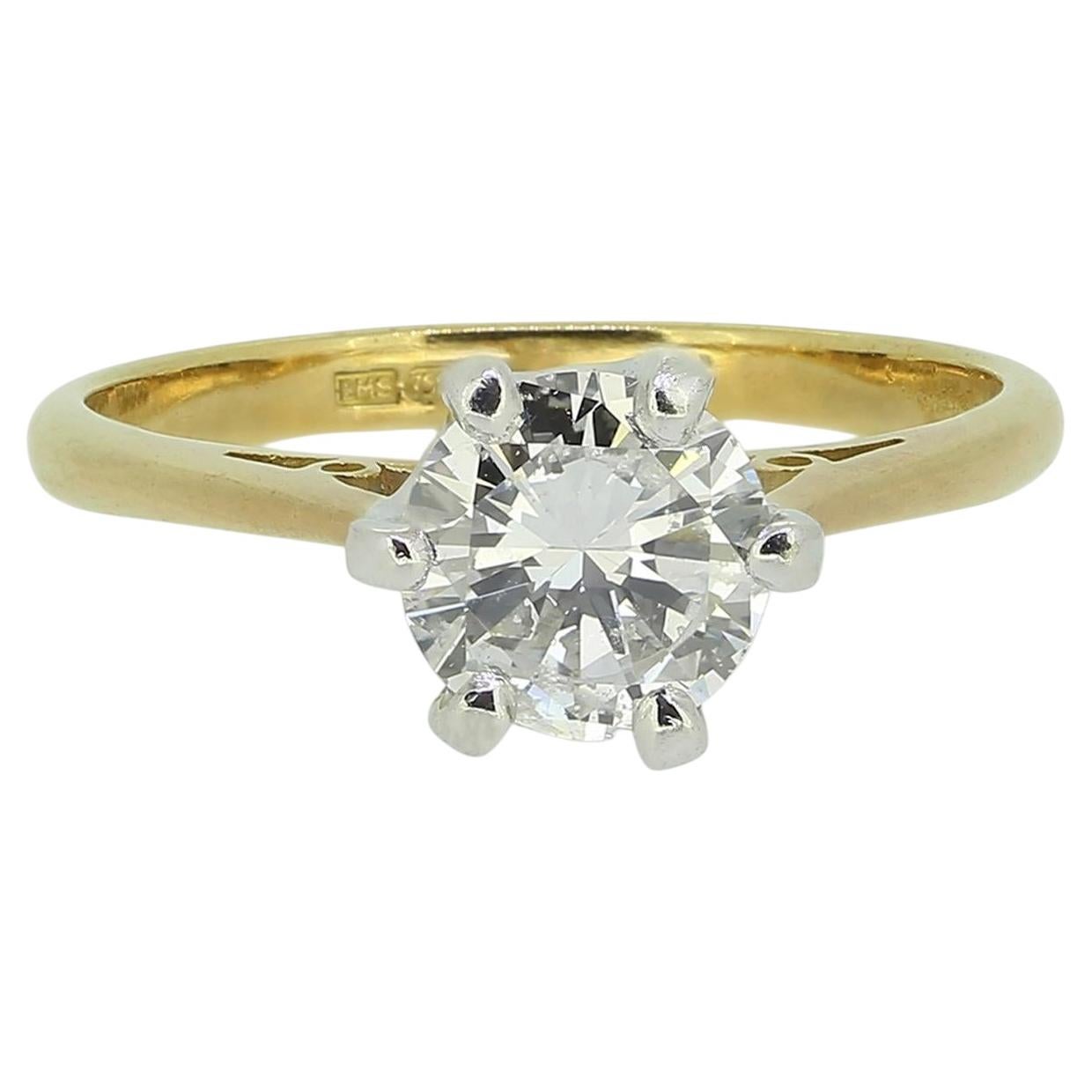 0.90 Carat Diamond Solitaire Engagement Ring For Sale