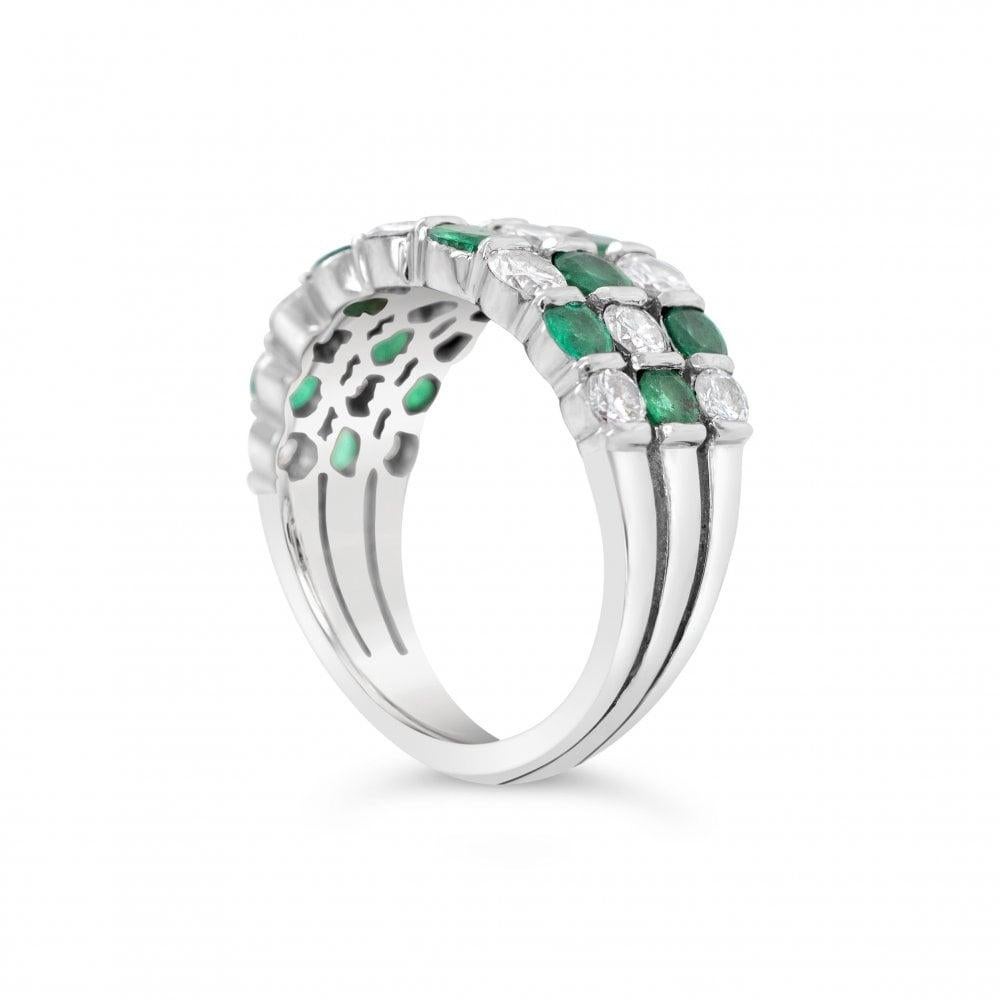 Women's 0.90 Carat Emerald and 1.0 Carat Diamond Platinum Band Ring