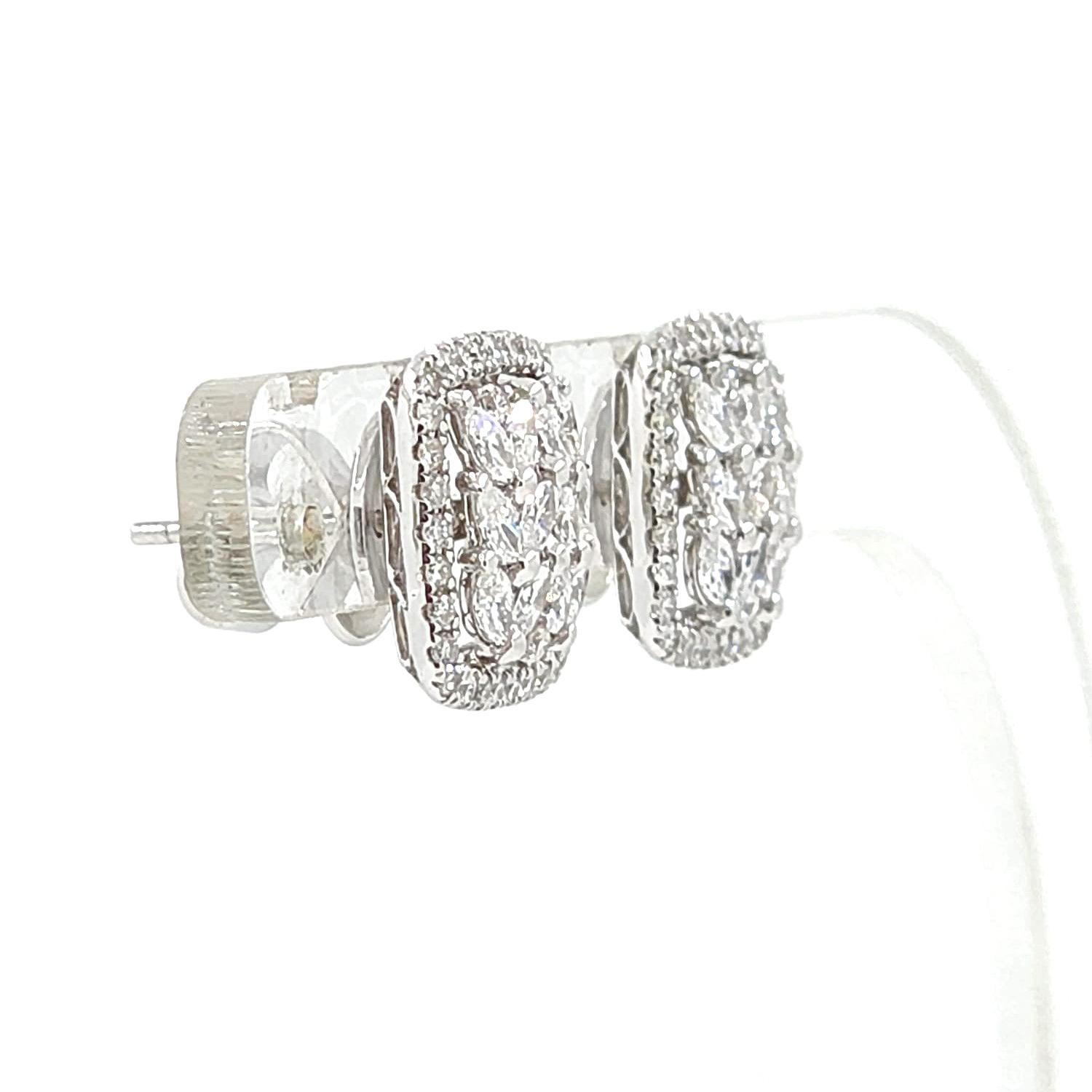 Marquise Cut 0.90 Carat Marquise Diamond Stud Earring in 18K White Gold For Sale