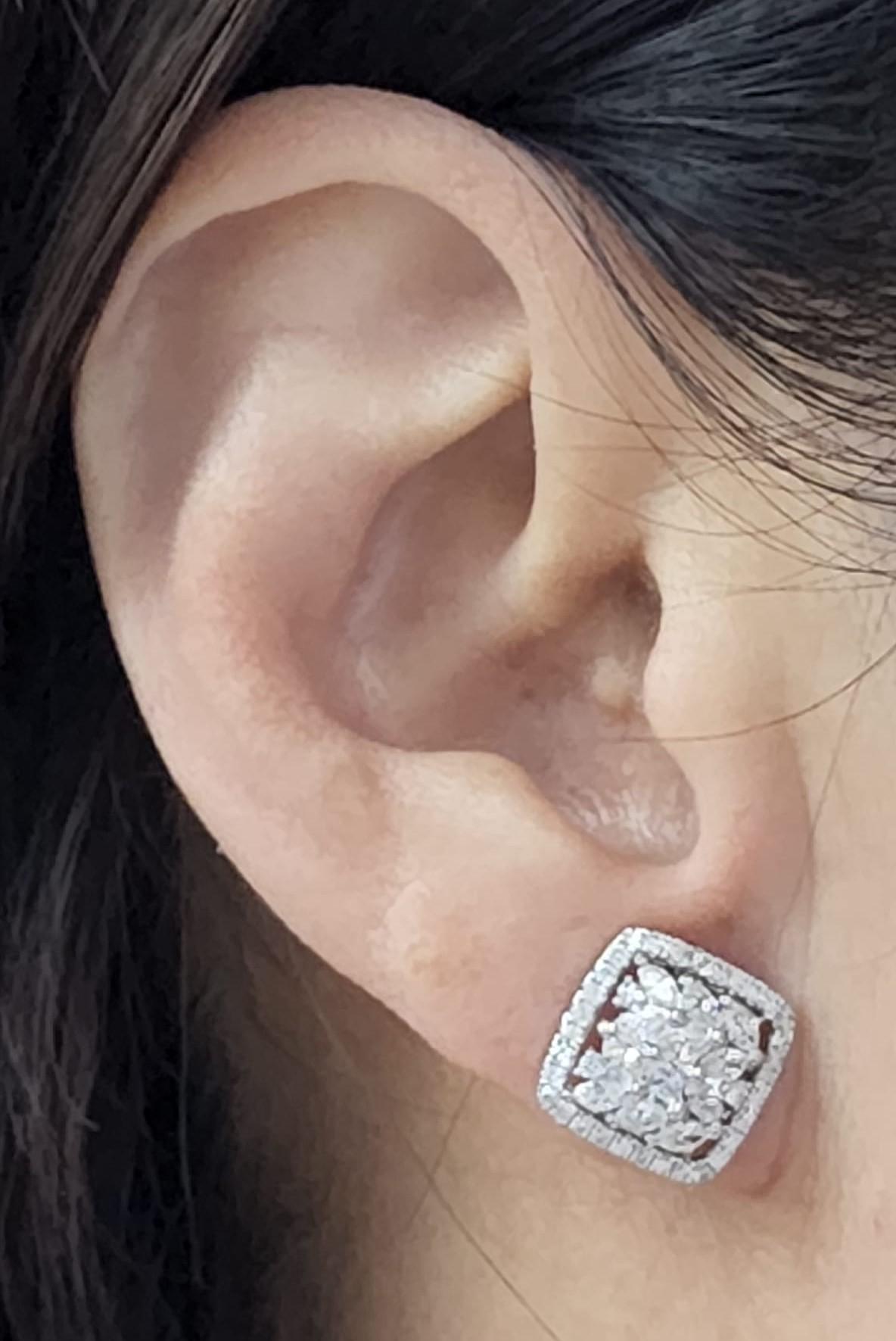 Women's 0.90 Carat Marquise Diamond Stud Earring in 18K White Gold For Sale